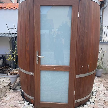 شقة Schlafen Im Weinfass Ipsheim المظهر الخارجي الصورة